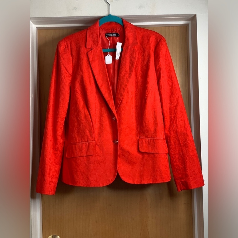 7th Avenue New York & Company Women's Red Blazer. Size-16